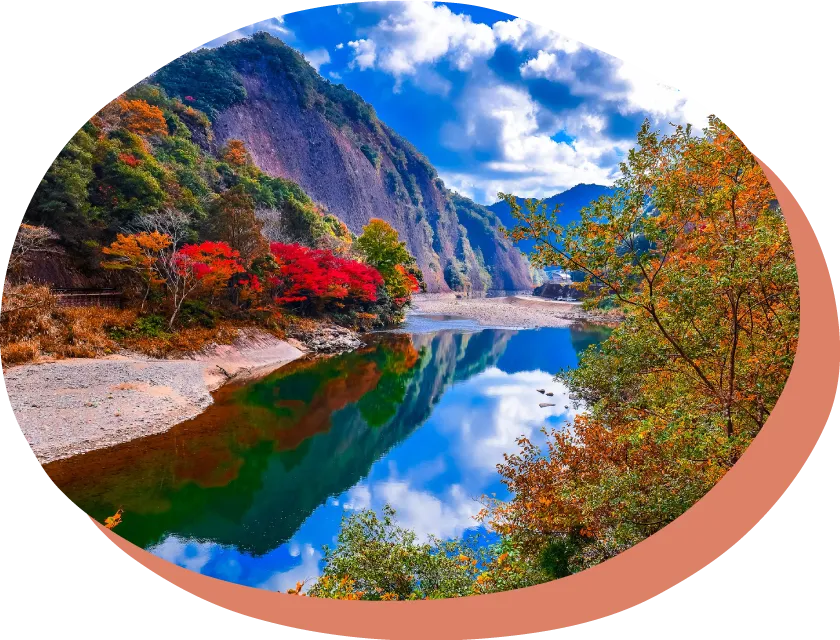 古座川挟（一枚岩）の紅葉